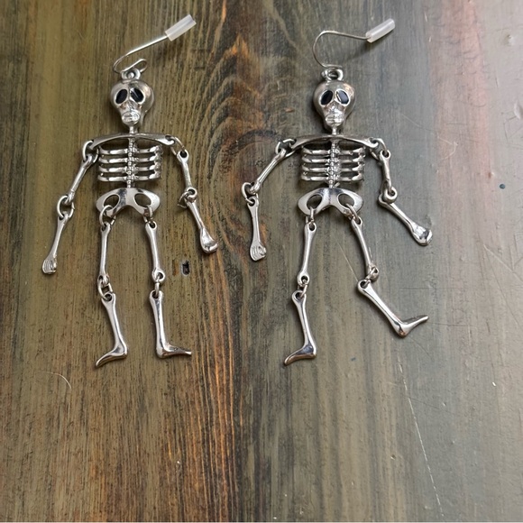 Silver Skeleton With Joints Dangle Earrings. PERFECT For October and Halloween! - Picture 2 of 4